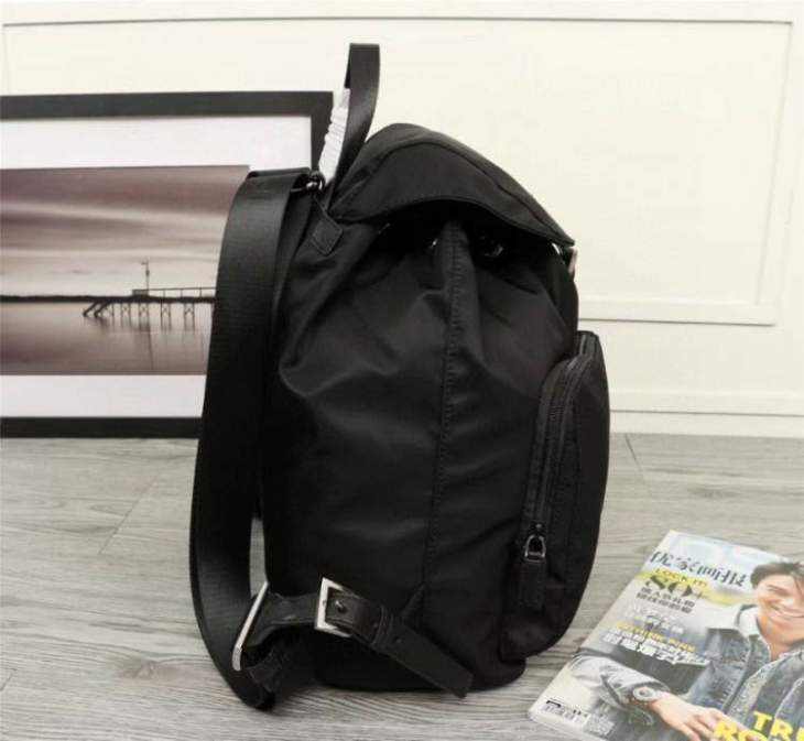 Picture of Prada Mens Bags _SKUfw167293156fw